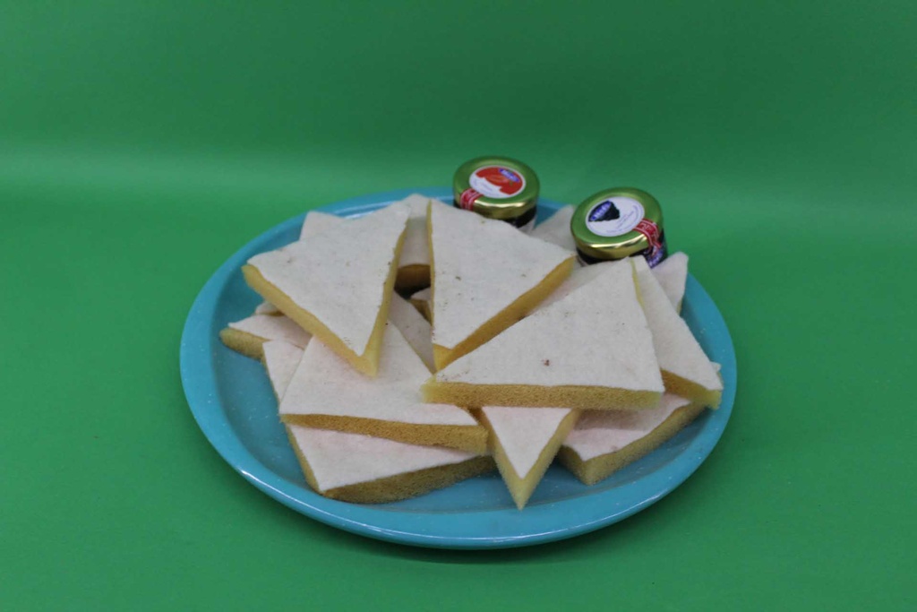 Toast Triangles | Props Warehouse